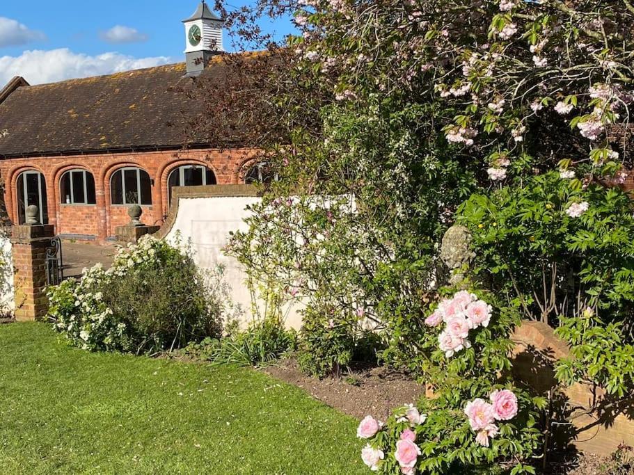 Cottage Barn Conversion On Working Farm Ουόρσεστερ Εξωτερικό φωτογραφία